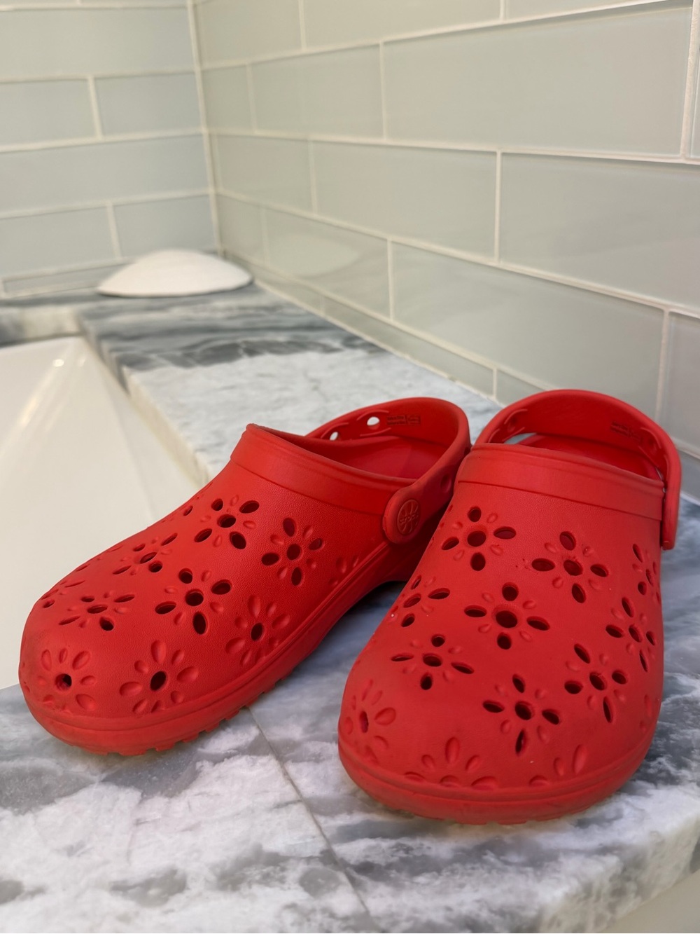 Kids Red Crocs Size J3 Clog Shoes